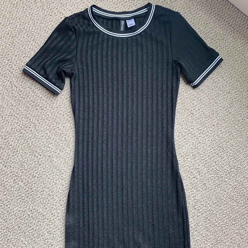 H&M Ribbed Mini Dress (2)